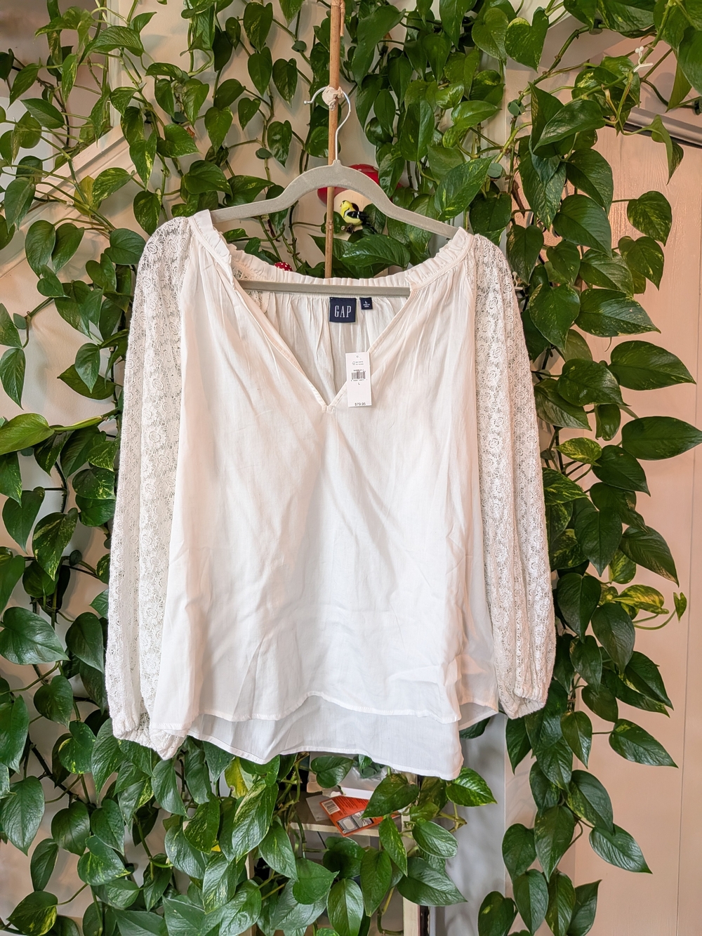 GAP White Lace-Sleeve Peasant Top